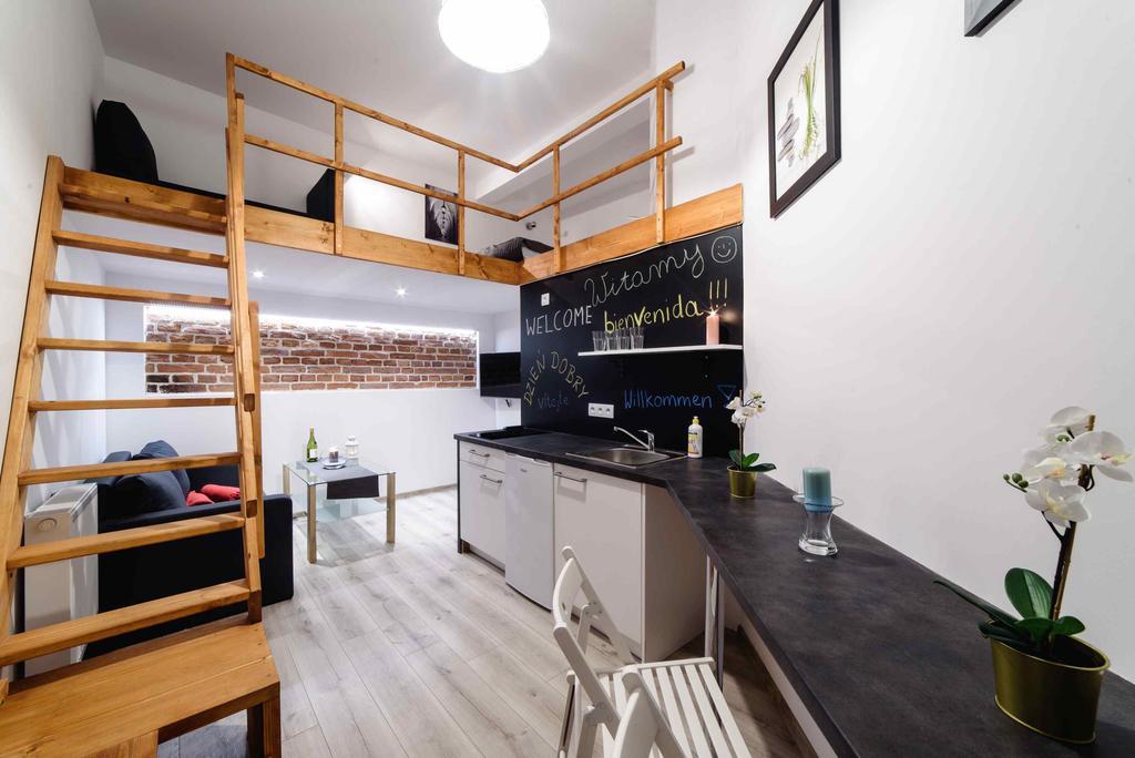 2 Nights Apartments - Great Location, Right Next To Main Rail And Bus Station, 10 Min To Main Square By Foot 3*