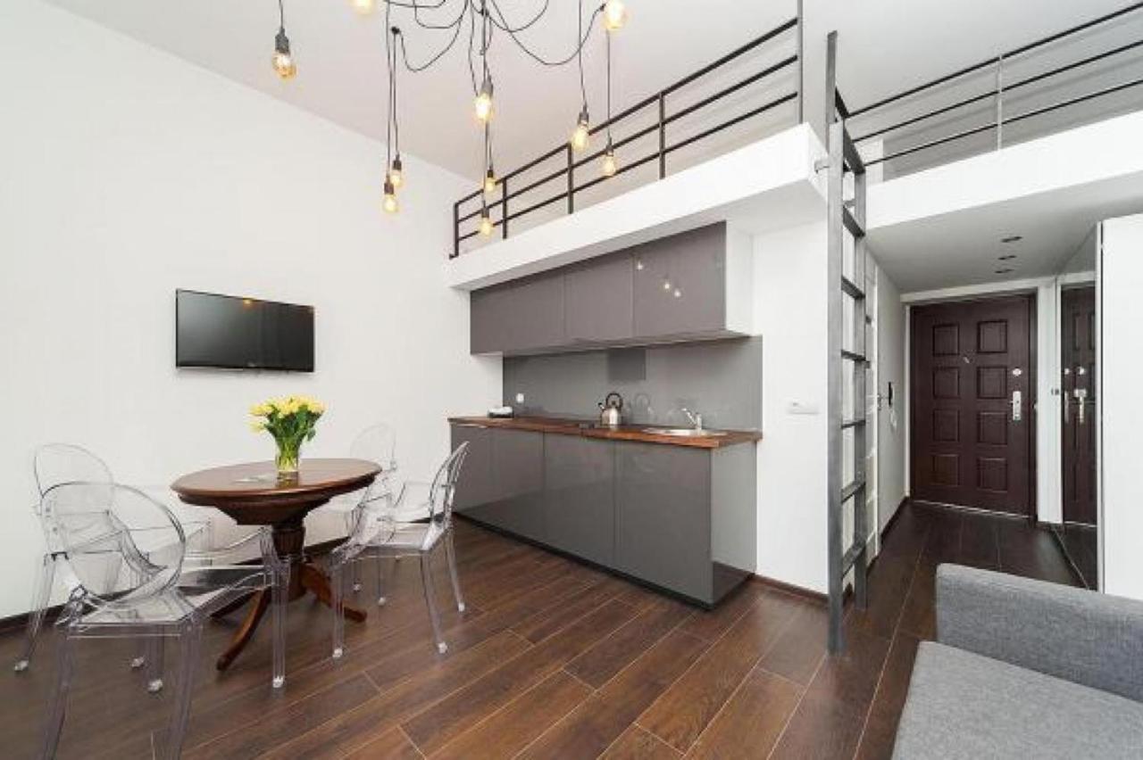 2 Nights Apartments - Great Location, Right Next To Main Rail And Bus Station, 10 Min To Main Square By Foot 3* Krakow