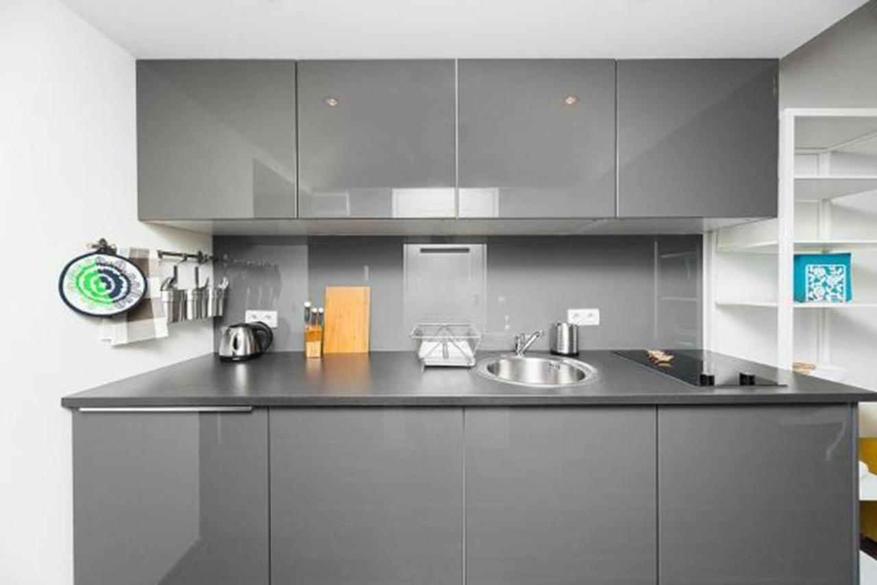 2 Nights Apartments - Great Location, Right Next To Main Rail And Bus Station, 10 Min To Main Square By Foot Aparthotel 3*